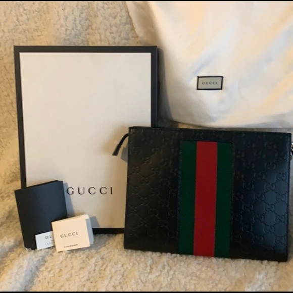 Meet your Posher, Leslie - Picture 2 of 5